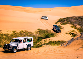 Chalbi Desert 4×4: Exploring Kenya’s Remote Northern Landscape